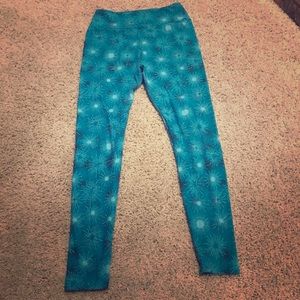 SOLD!!! LuLaRoe OS Teal Firework Design Leggings